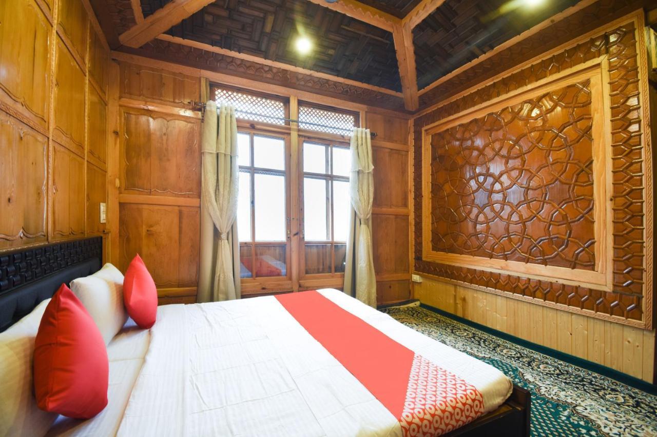 فندق Srīnagarفي  Oyo 66637 Merlin Group Of Houseboats المظهر الخارجي الصورة